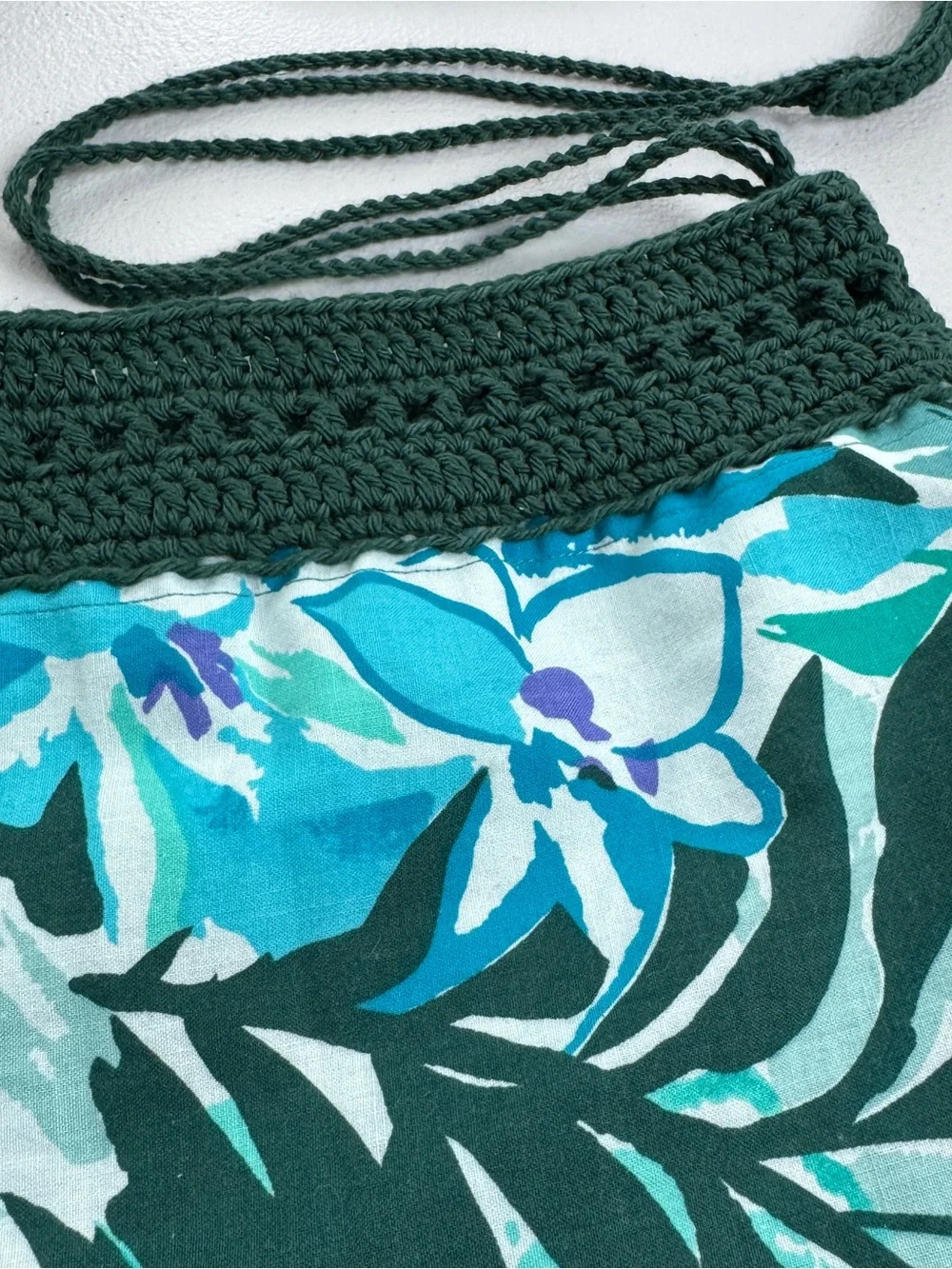 Handmade Crochet Fabric Shoulder Bag Boho Tropical Leaf Print Dark Green